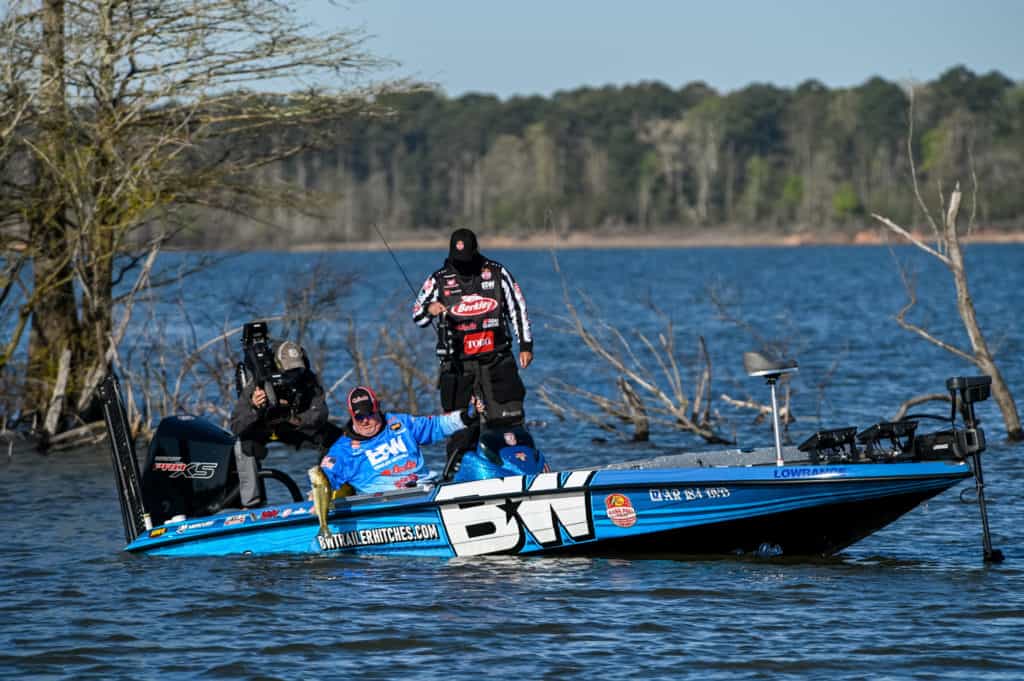 Major League Fishing Returns To Lake Chickamauga For Bass Pro Tour B W