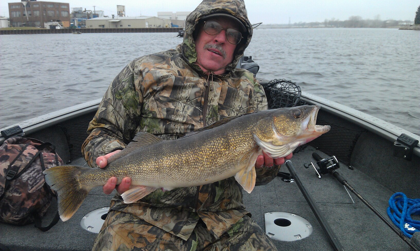 Big Walleye caught on River in Marinette, WI on 3/23/2012 | WalleyeFIRST