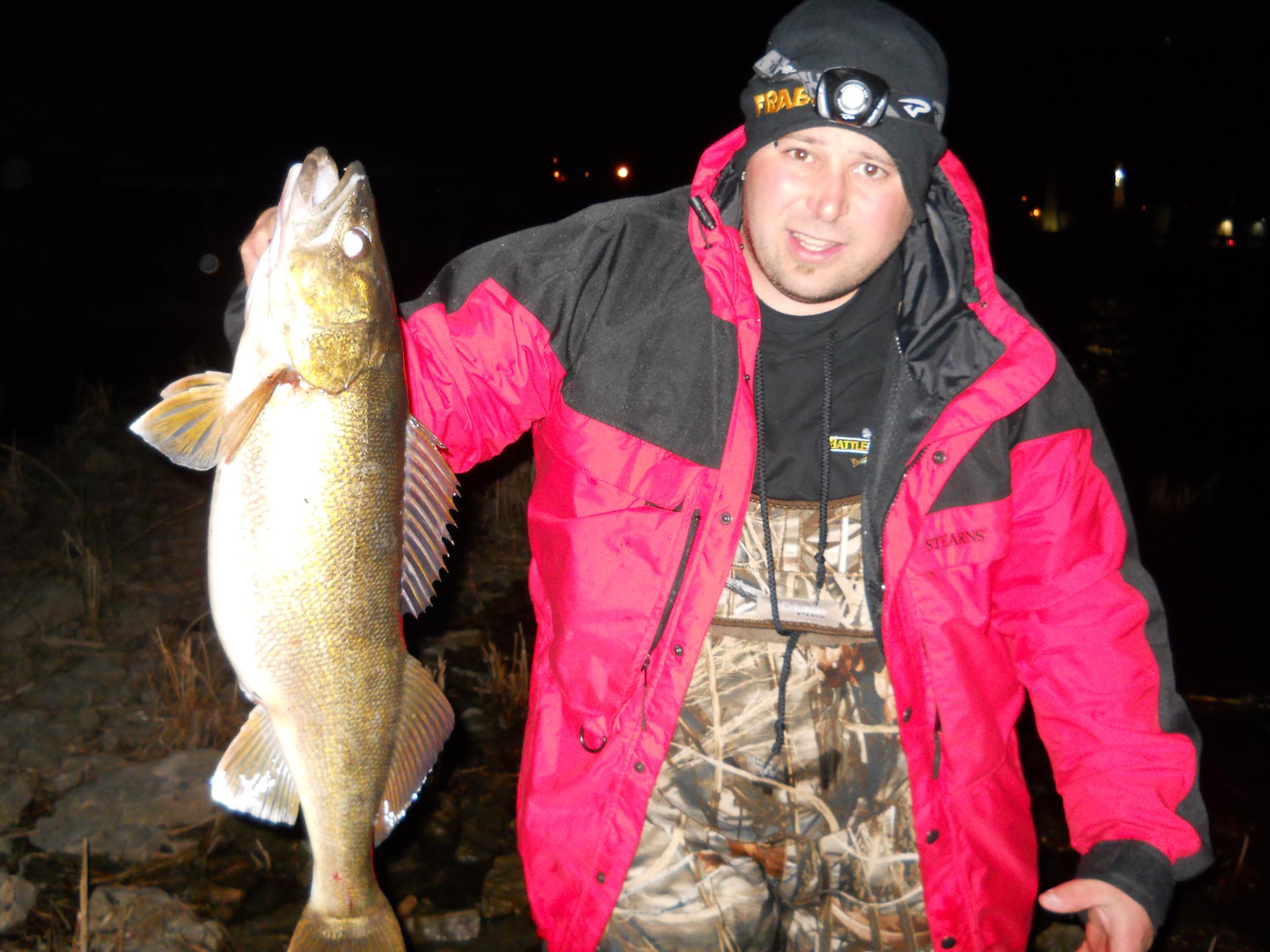 Big Walleye caught on Fox River in GREEN BAY, WI on 5/3/2012 | WalleyeFIRST