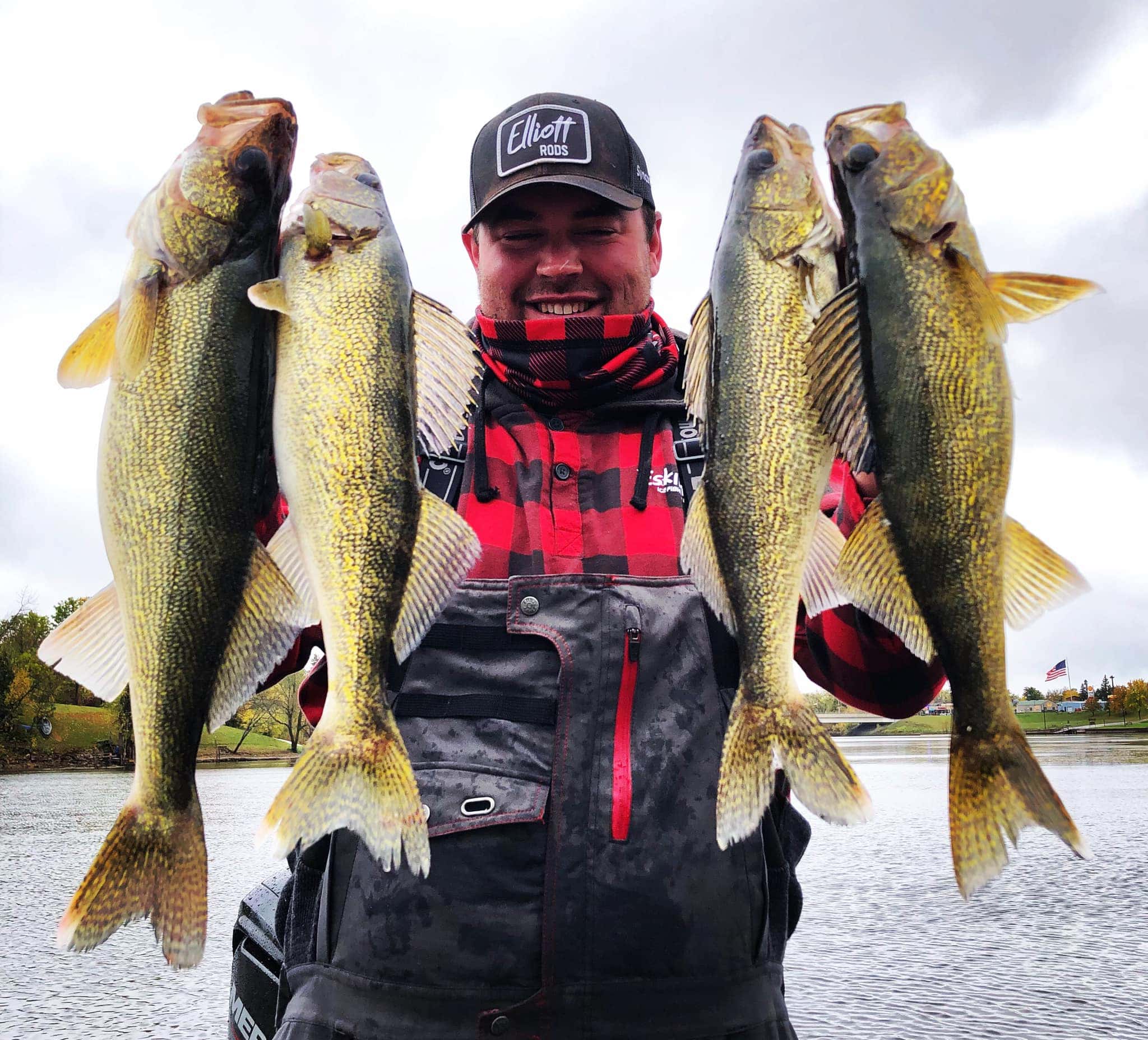 Fall The Season to Jig for Walleyes - Lake of the Woods